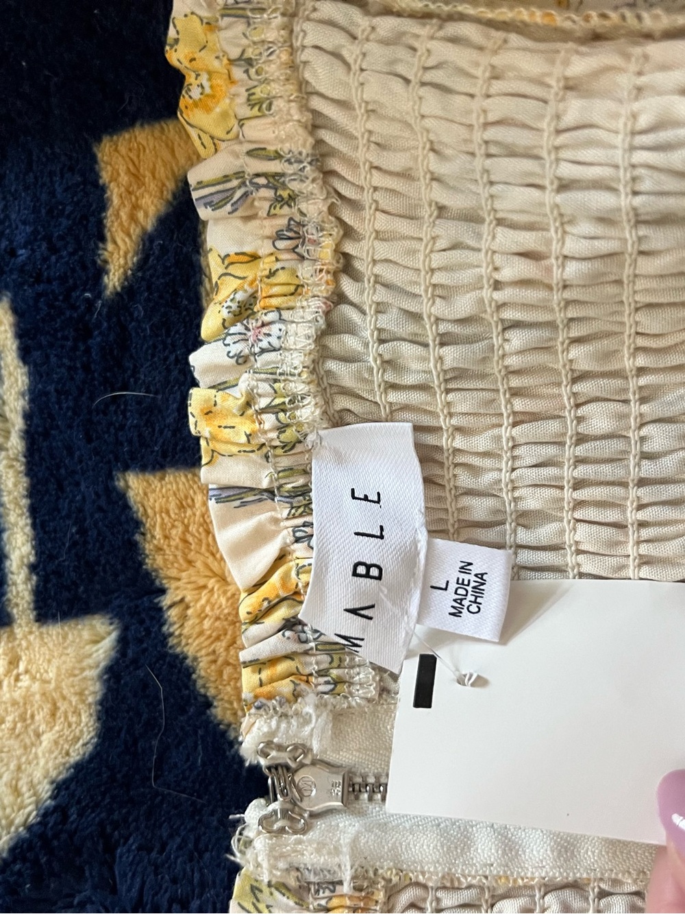 MABLE NWT Yellow Floral Puff Sleeve Cutout Tie Back Crop Top Size L Cottagecore - Picture 9 of 11